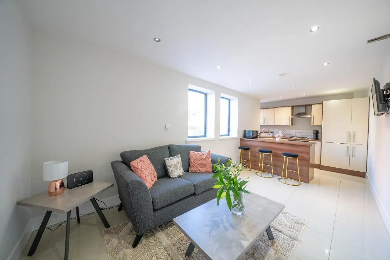 Botanic Apartment Sleeps 6 Belfast